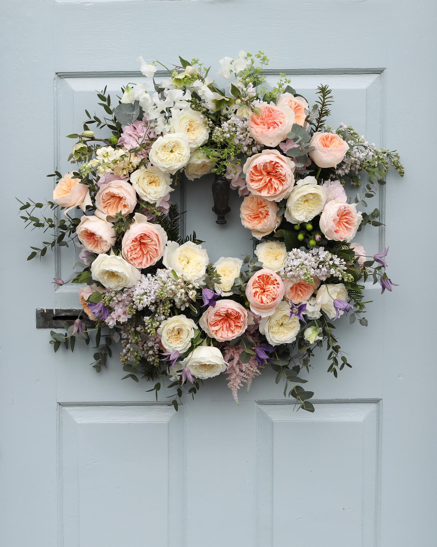 Wreath of Juliet and Patience Roses