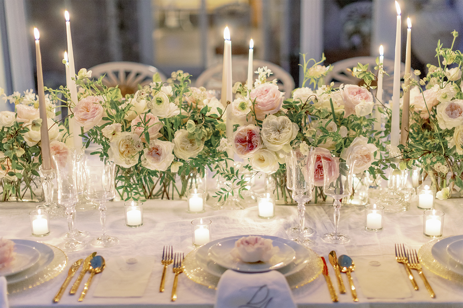 David Austin Wedding roses full table arrangement